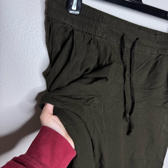 Aritzia Sunday Best Olive Green Lightweight Joggers Drawstring Waist Boho - Picture 4 of 9